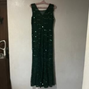 ENFOCUS studios emerald green sequins dress size 8